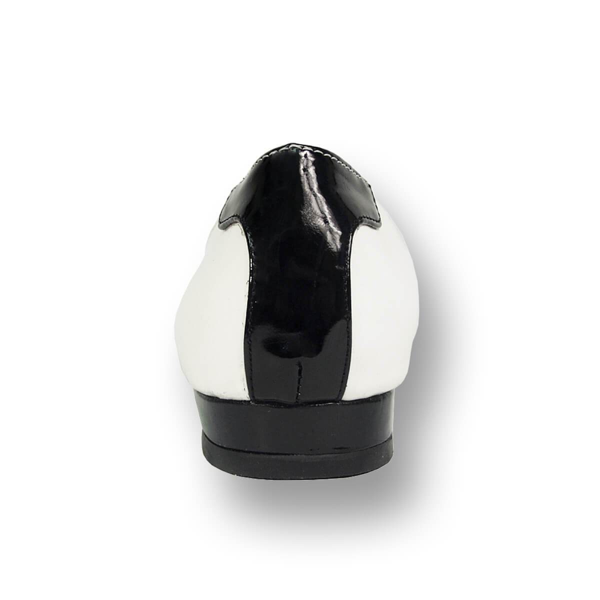 PEERAGE Patsy Women's Wide Width Leather Flats