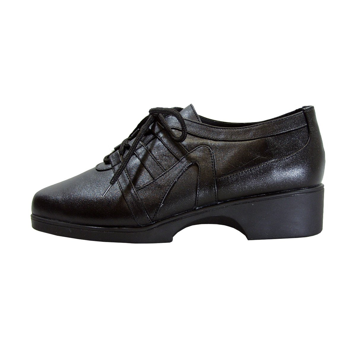 24 HOUR COMFORT Carmel Women's Wide Width Leather Lace-Up Shoes