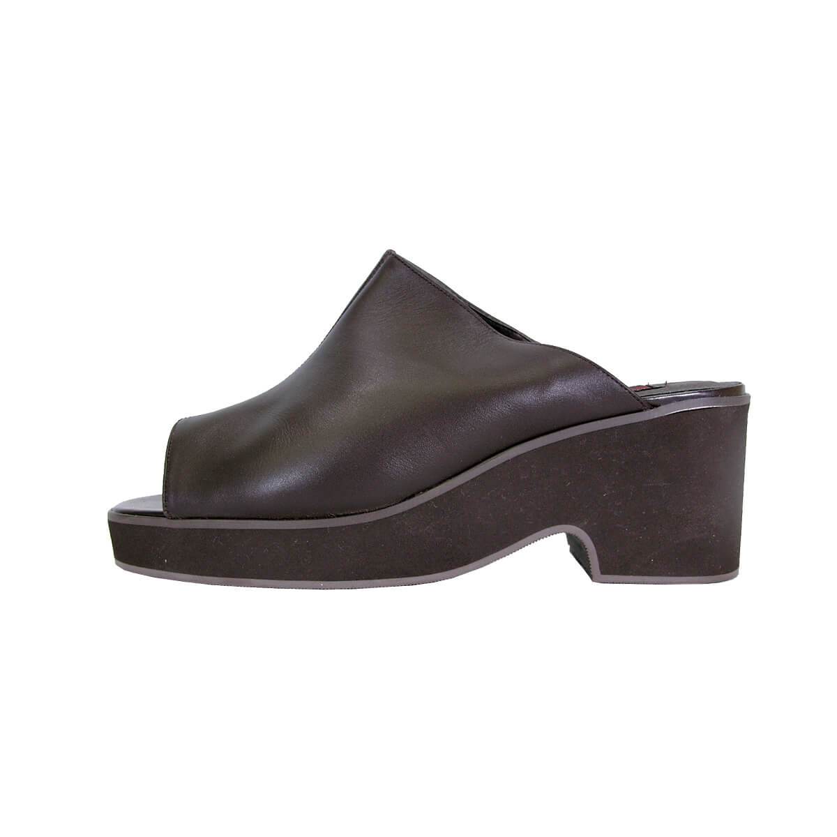 PEERAGE Leena Women's Wide Width Comfort Leather Sandals