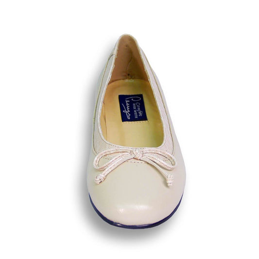 PEERAGE Abby Women's Wide Width Leather Flats