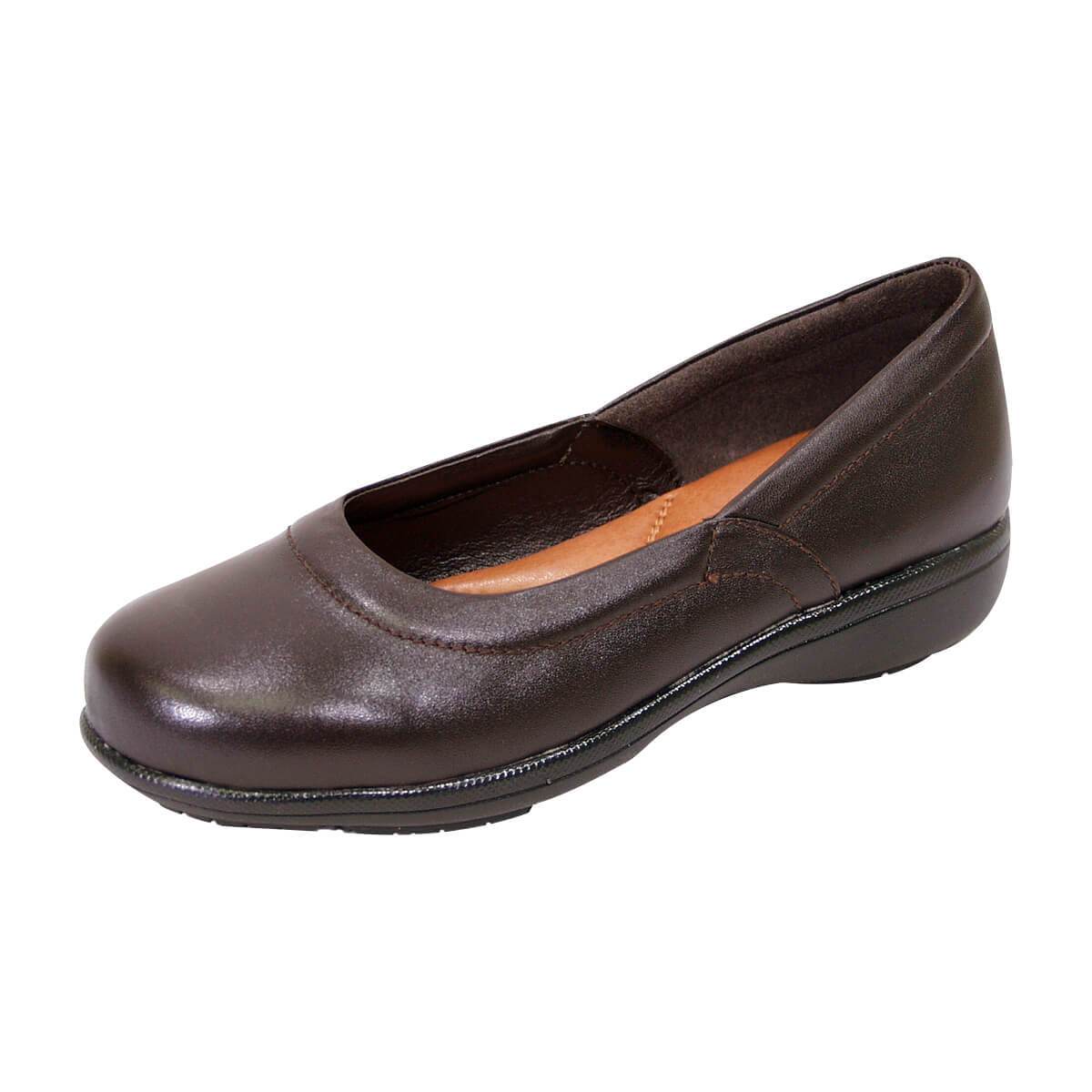 PEERAGE Vicky Women's Wide Width Leather Loafers